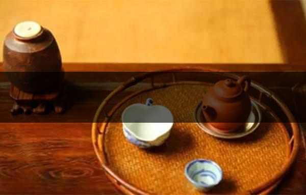 身體有哪些信號時應(yīng)停止飲茶？-1