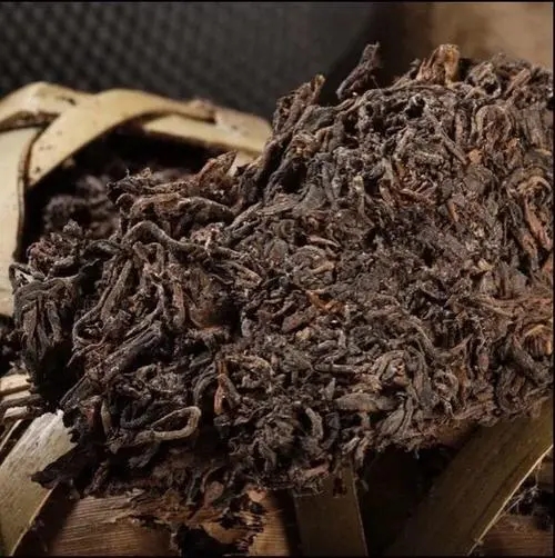 普洱茶怎么分辨古樹茶？