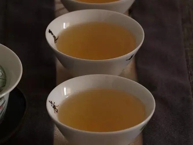 普洱茶的舌底鳴泉是怎么樣的？